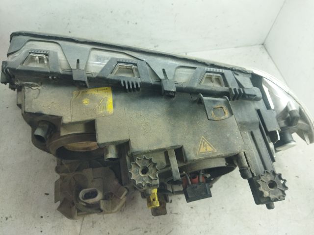 bontott BMW 3 E46 Jobb Fényszóró