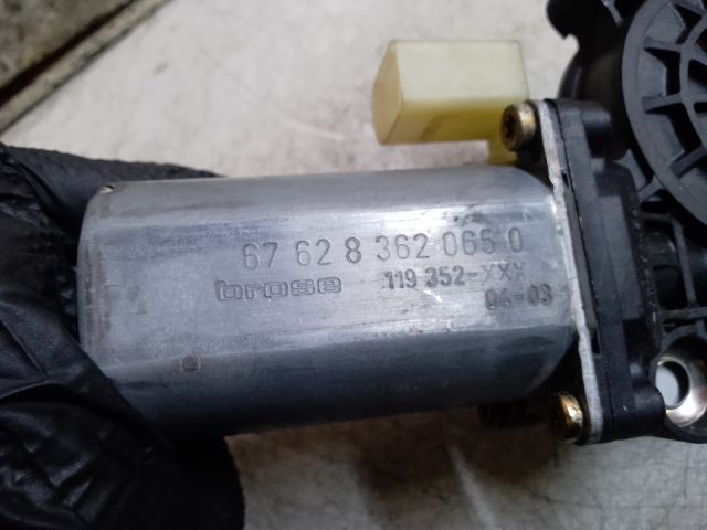 bontott BMW 3 E46 Jobb hátsó Ablakemelő Motor