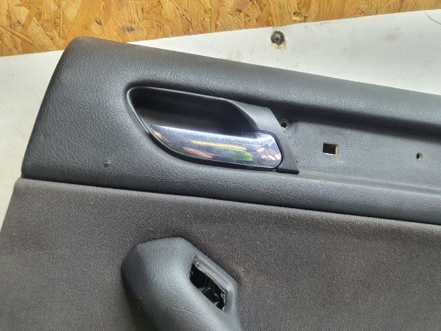 bontott BMW 3 E46 Jobb hátsó Ajtó Kárpit