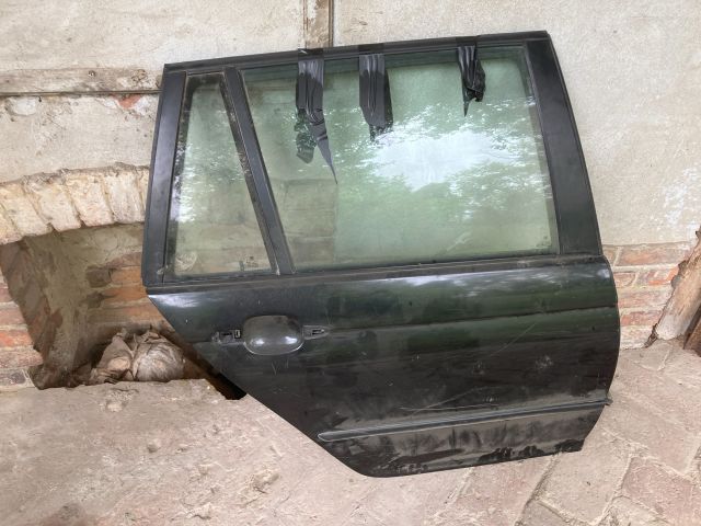 bontott BMW 3 E46 Jobb hátsó Ajtó (Részeivel)