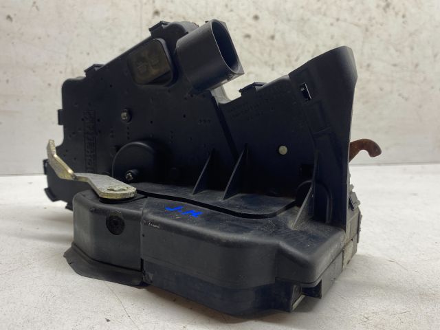 bontott BMW 3 E46 Jobb hátsó Ajtózár