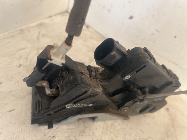 bontott BMW 3 E46 Jobb hátsó Ajtózár