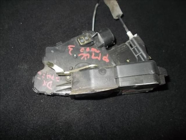 bontott BMW 3 E46 Jobb hátsó Ajtózár