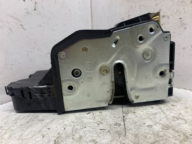 bontott BMW 3 E46 Jobb hátsó Ajtózár