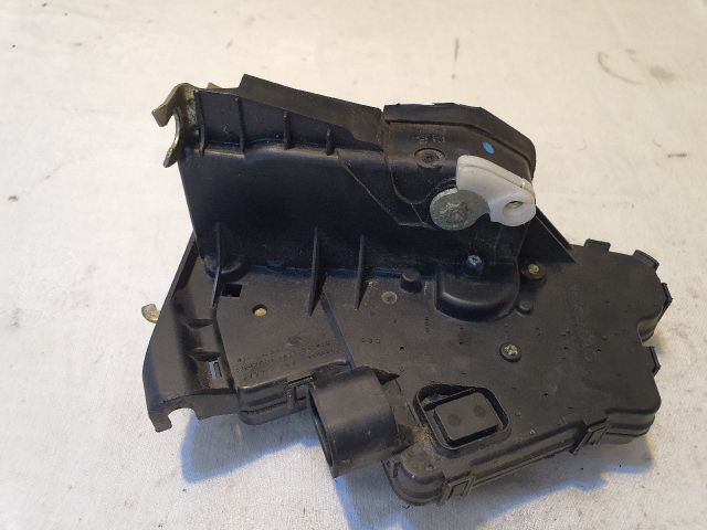 bontott BMW 3 E46 Jobb hátsó Ajtózár