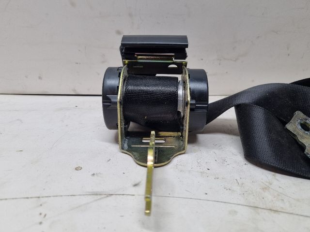 bontott BMW 3 E46 Jobb hátsó Biztonsági Öv