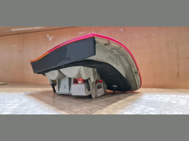 bontott BMW 3 E46 Jobb Hátsó Lámpa