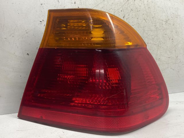 bontott BMW 3 E46 Jobb Hátsó Lámpa