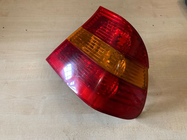 bontott BMW 3 E46 Jobb Hátsó Lámpa