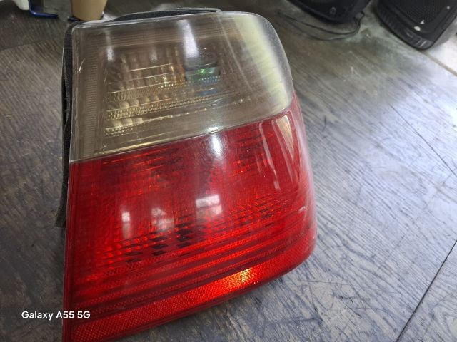 bontott BMW 3 E46 Jobb Hátsó Lámpa