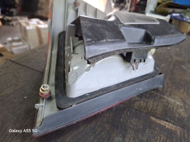 bontott BMW 3 E46 Jobb Hátsó Lámpa