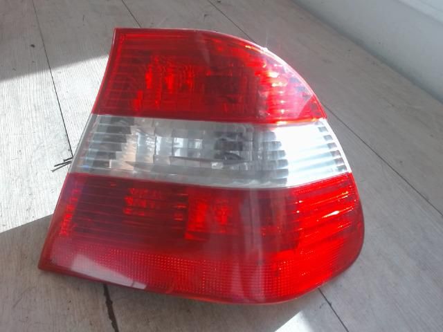 bontott BMW 3 E46 Jobb Hátsó Lámpa