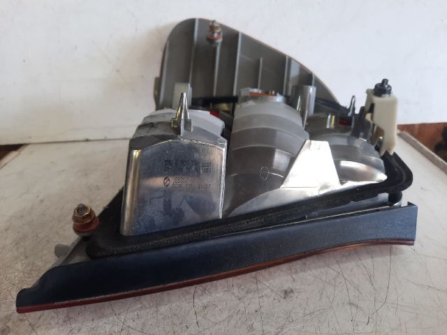 bontott BMW 3 E46 Jobb Hátsó Lámpa
