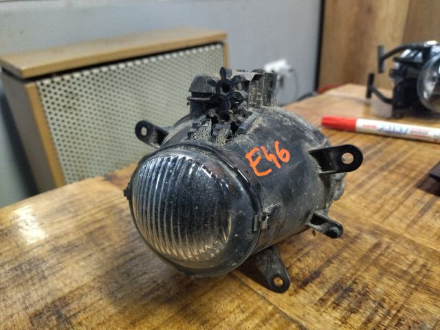 bontott BMW 3 E46 Jobb Ködfényszóró