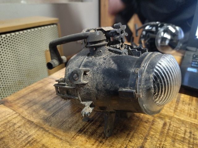 bontott BMW 3 E46 Jobb Ködfényszóró