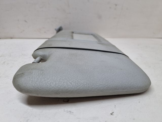 bontott BMW 3 E46 Jobb Napellenző