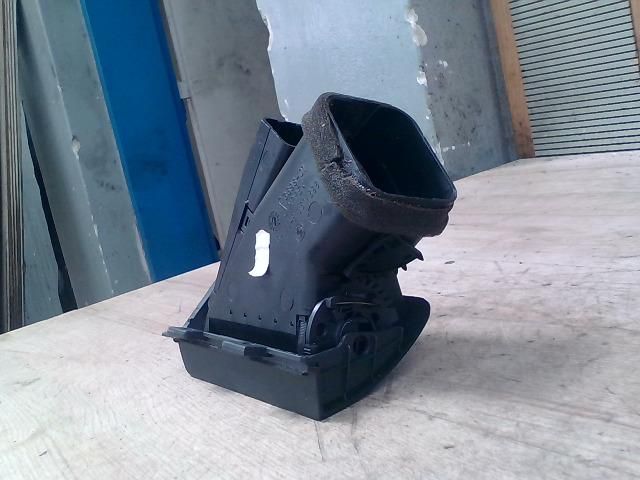 bontott BMW 3 E46 Jobb Szellőző