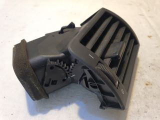 bontott BMW 3 E46 Jobb Szellőző