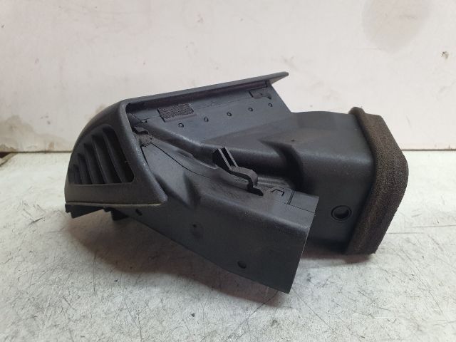 bontott BMW 3 E46 Jobb Szellőző