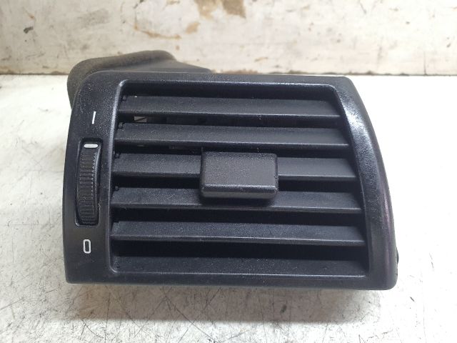 bontott BMW 3 E46 Jobb Szellőző