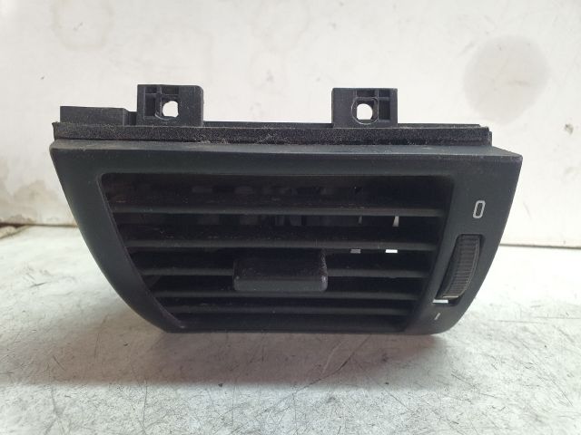 bontott BMW 3 E46 Jobb Szellőző