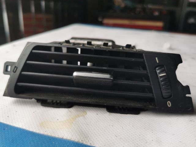 bontott BMW 3 E46 Jobb Szellőző