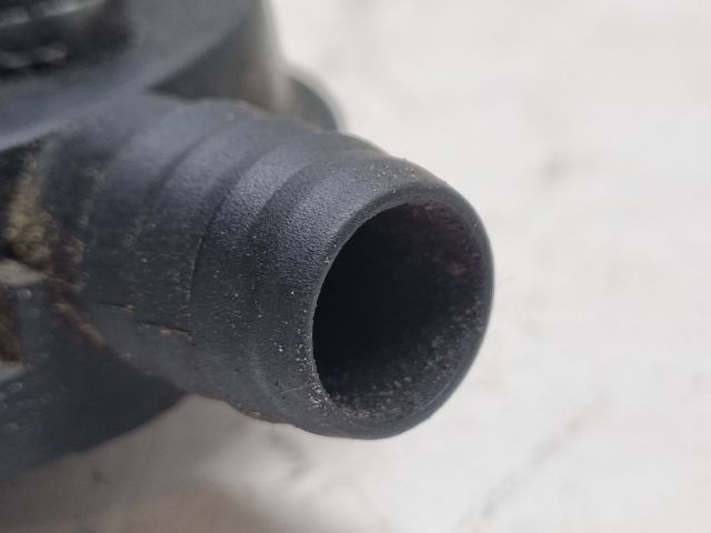 bontott BMW 3 E46 Kartergáz Visszavezető Ház