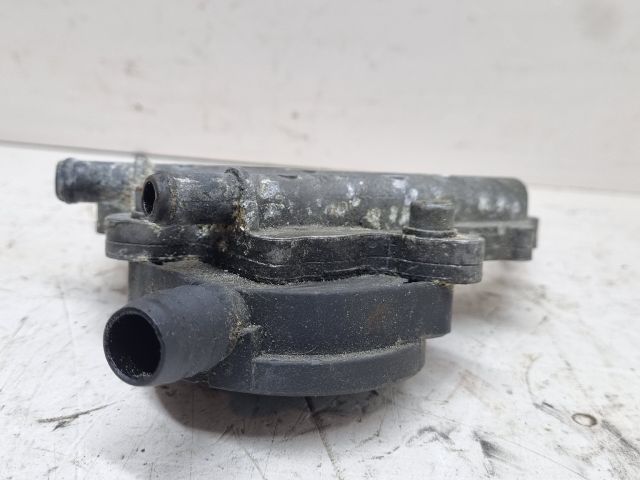 bontott BMW 3 E46 Kartergáz Visszavezető Ház