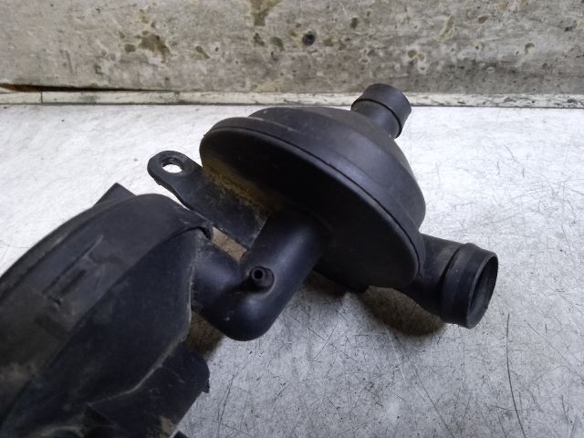 bontott BMW 3 E46 Kartergáz Visszavezető Ház