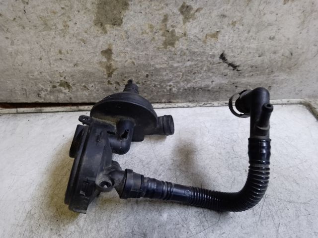 bontott BMW 3 E46 Kartergáz Visszavezető Ház