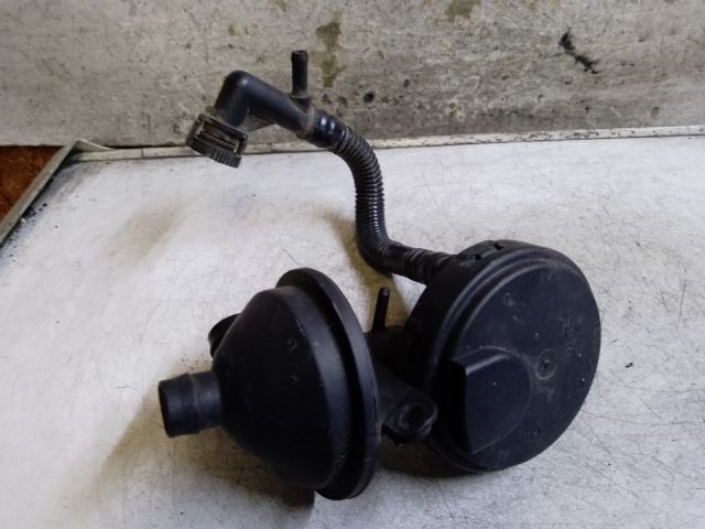 bontott BMW 3 E46 Kartergáz Visszavezető Ház