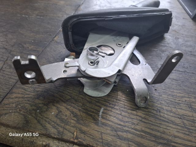 bontott BMW 3 E46 Kézifék Kar