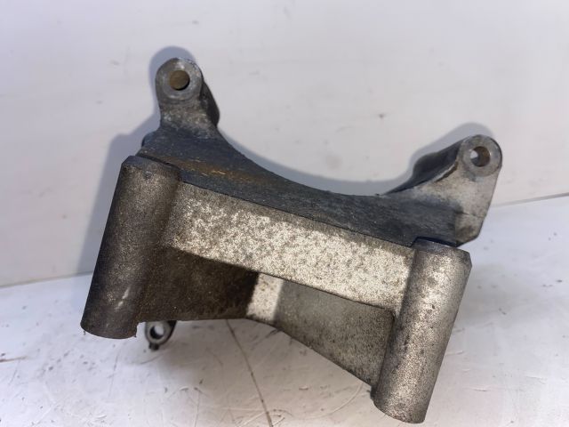 bontott BMW 3 E46 Klímakompresszor Tartó Bak