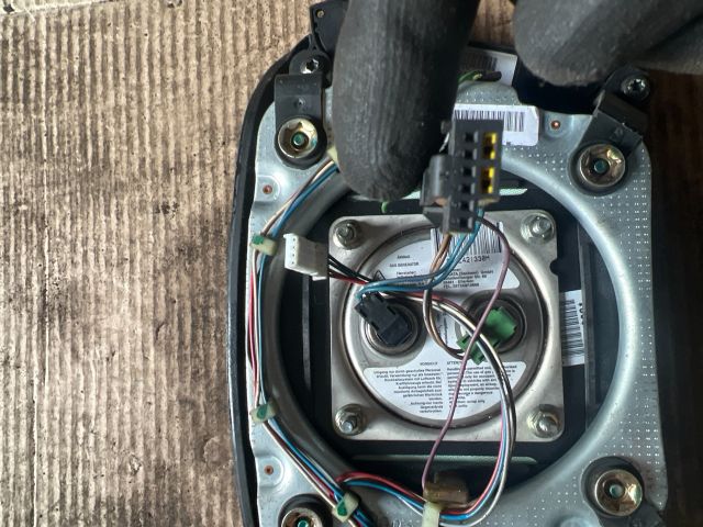 bontott BMW 3 E46 Kormánylégzsák