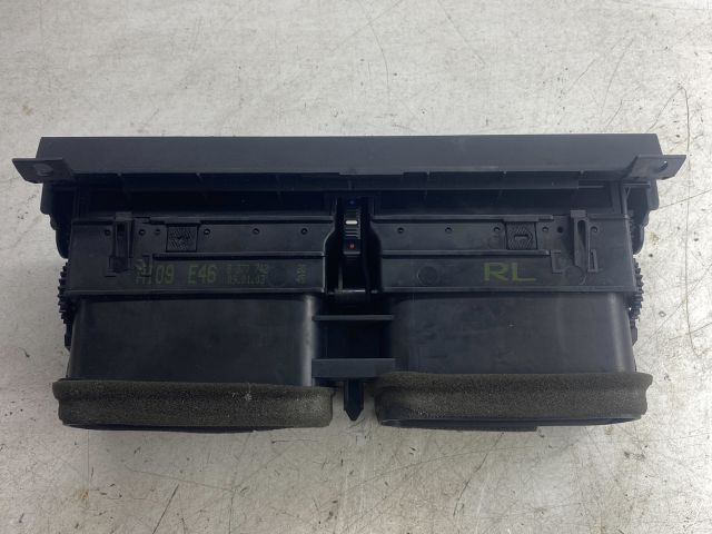 bontott BMW 3 E46 Középső Szellőző