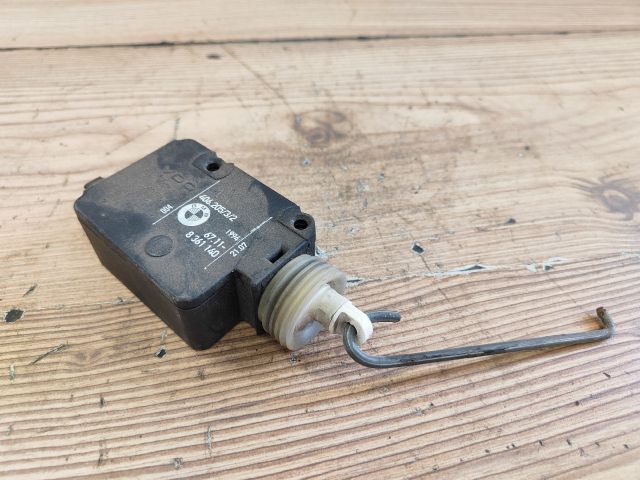 bontott BMW 3 E46 Központizár Motor Csomagtérajtó