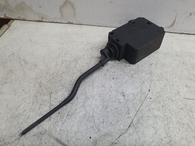 bontott BMW 3 E46 Központizár Motor Tankajtó