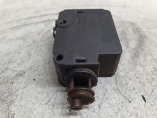 bontott BMW 3 E46 Központizár Motor Tankajtó