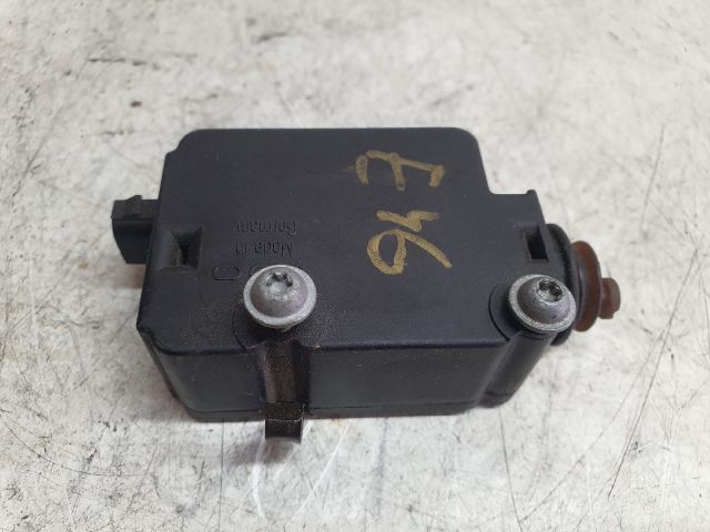 bontott BMW 3 E46 Központizár Motor Tankajtó