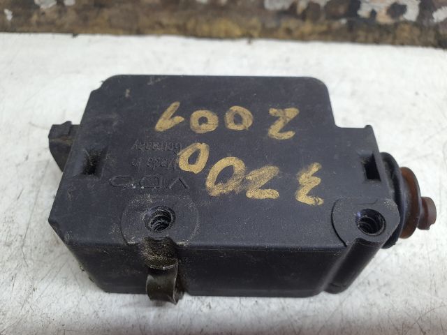 bontott BMW 3 E46 Központizár Motor Tankajtó