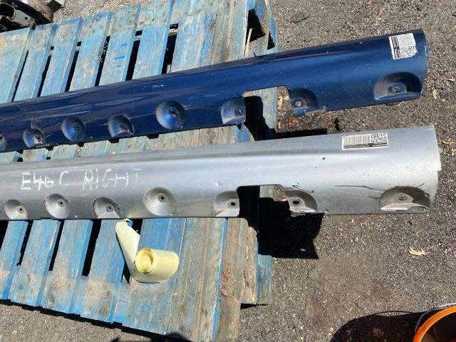 bontott BMW 3 E46 Küszöb Burkolat