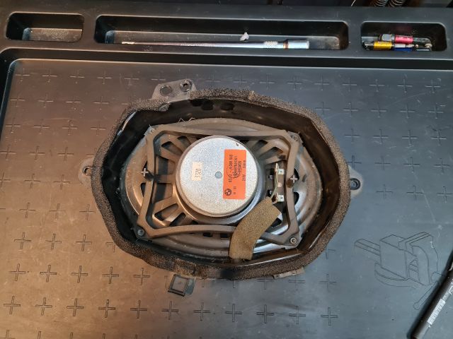 bontott BMW 3 E46 Mélynyomó Hangszóró