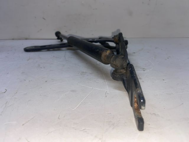 bontott BMW 3 E46 Motorháztető Bal Zsanér