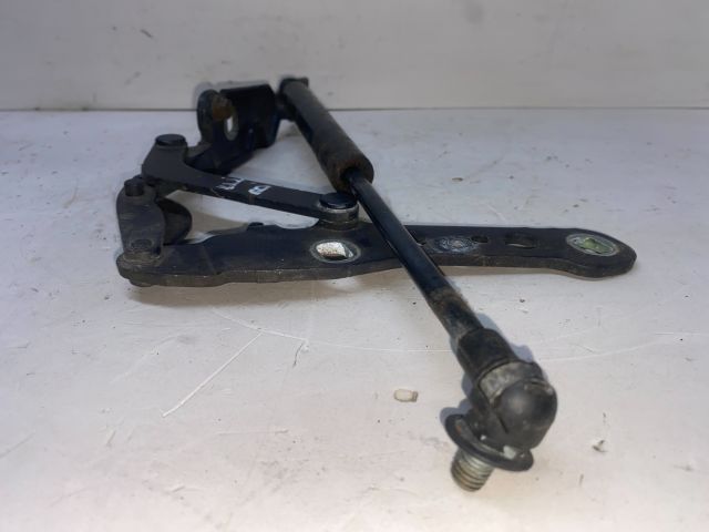 bontott BMW 3 E46 Motorháztető Bal Zsanér