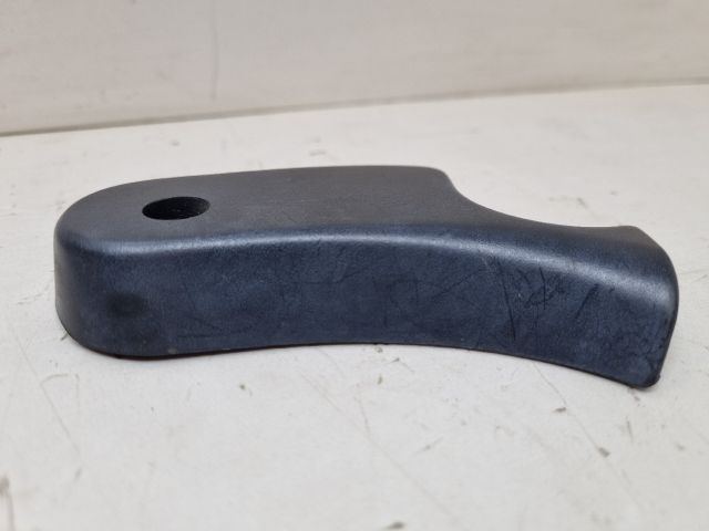 bontott BMW 3 E46 Motorháztető Nyitó Kar / Gomb