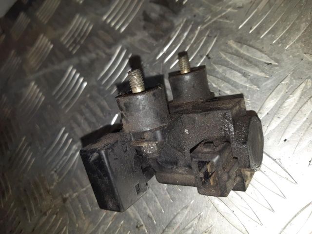 bontott BMW 3 E46 Nyomásszabályzó Szelep