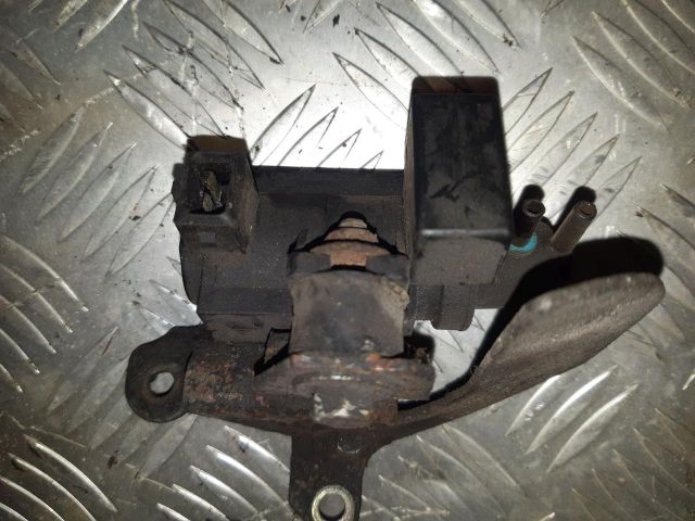 bontott BMW 3 E46 Nyomásszabályzó Szelep