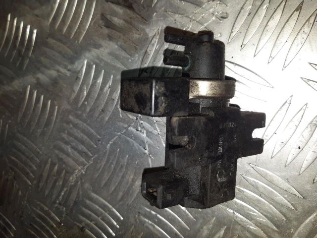 bontott BMW 3 E46 Nyomásszabályzó Szelep