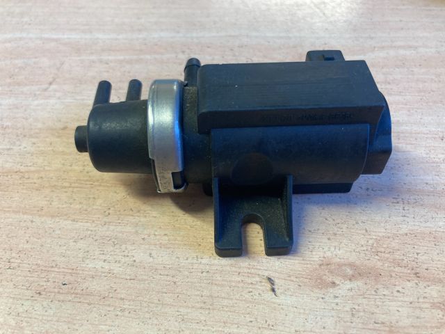 bontott BMW 3 E46 Nyomásszabályzó Szelep