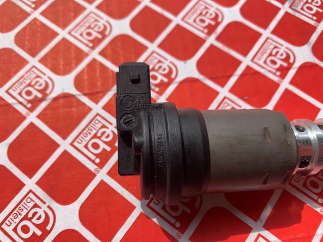 bontott BMW 3 E46 Olajnyomás Szelep Okoskerékhez